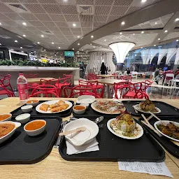 Food Court Amanora Mall