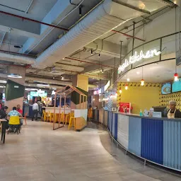 Food Court Star Mall