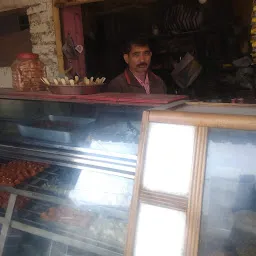G. D. Tea stall (Sindhi hotel)
