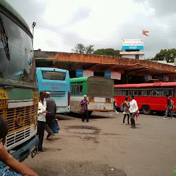 Ganesh Khind Road - LIC Building