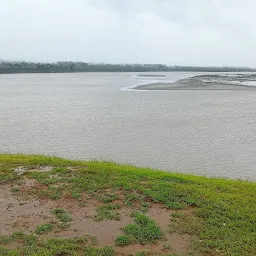 Ganga Kuti (JK House) / Koyla Ghat