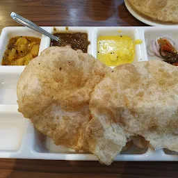 Ganpati Food Junction - Best restaurant - Banquet Hall In Jammu