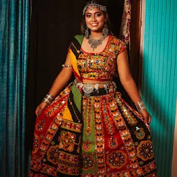 Garba Dresses Bhopal, Navratri Chaniya Choli | Garba Designer Lehenga & Jewellery on Rent | Dandiya Costumes for Hire