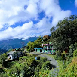 Gardshiyari Village