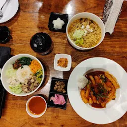 Garle Korean Cafe & Restaurant