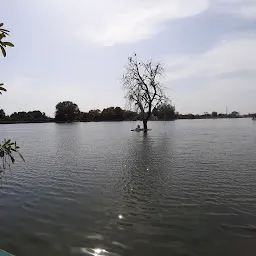 Gauri Lake Park