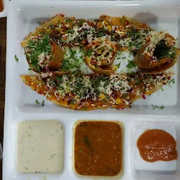 Gayathri Chaat & Dosa