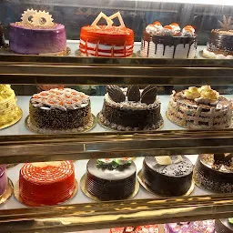 Gayatri Restaurant and Cake Shop
