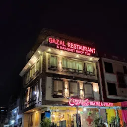 Gazal Restaurant, Banquette & Roof Top