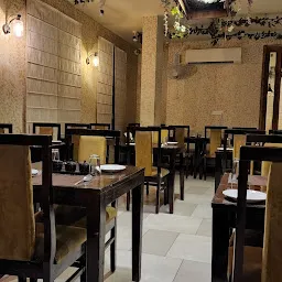 Gazal Restaurant, Banquette & Roof Top