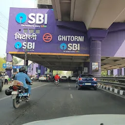 Ghitorni Metro Station