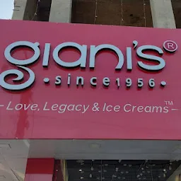Gianis Ice Cream Shiv Chowk