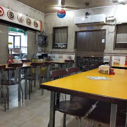 Girdhari Vaishno Dhaba