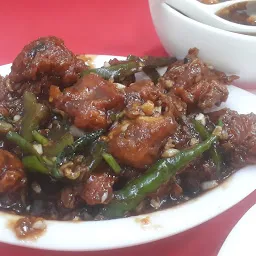 Giriraj Chinese & Family Restaurant