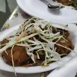 Giriraj Chinese & Family Restaurant