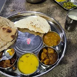Girnar Kathiyawadi Restaurant