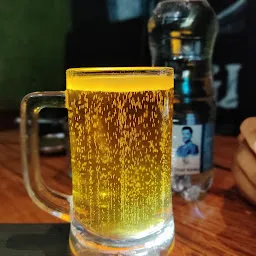 Glassy Bar