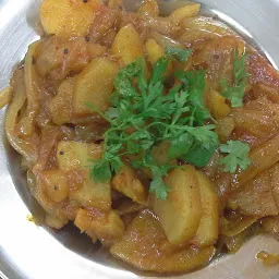 गोडवा मेस(चवदार खाद्य संस्कृती)