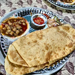 GOGI KE SP.CHOLLE BHATURE (GOGI DA DHABA)