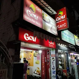 Goli Vada Pav