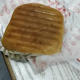 Goli Vada Pav No. 1 Pawanpuri