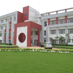 Government girls college sec 52