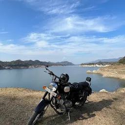 Govind Sagar Lake