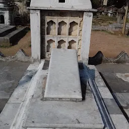 Graven Of Munni Begum