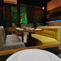 Green Leaf Family Restaurant And Lounge