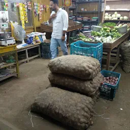 Green Vegetables Center