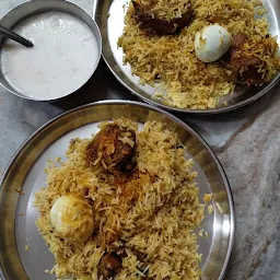 GREENCHLLYZ LEWISROAD Specialist in BIRYANI and TANDOOR