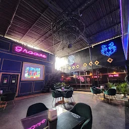 Groove -Lounge, Bar & Rooftop