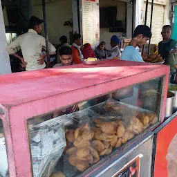 Guddu Bhai Kachori Wala