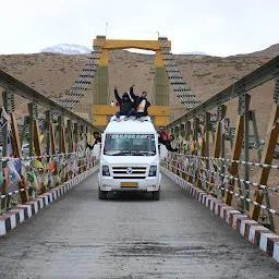 Guri Tempo Traveller Chandigarh