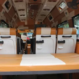 Guri Tempo Traveller Chandigarh