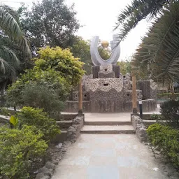 Guru Govind Singh Park (Gol Park Chauraha)