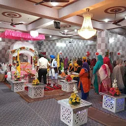 Gurudwara Daliganj, LUCKNOW