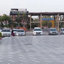 Gurudwara Guru Ka Taal Truck Parking