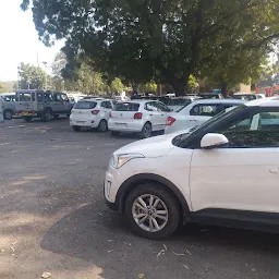 Gymkhana Club Parking