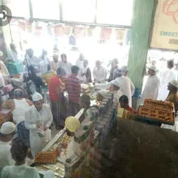 Haji Qadir Sweet House, Sabzi Mandi, Allahabad, (U.P) India