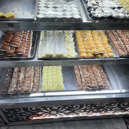 Haji Qadir Sweet House, Sabzi Mandi, Allahabad, (U.P) India