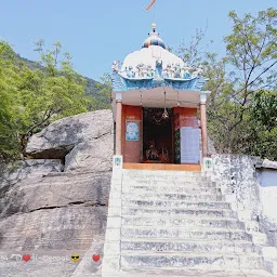 Hanuman Mandir, Maninaga