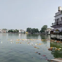 HanumanTal Lake Sondhiya House
