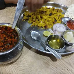 Hari Om Kathiyawadi Restaurant