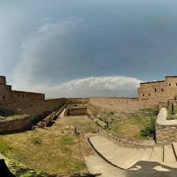Hari Parbat Fort