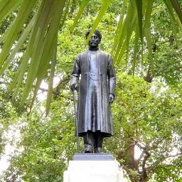 Hariram Goenka Bahadur Statue