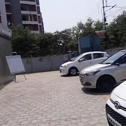 Harsh Hyundai Footi Kothi Square