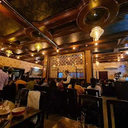 Hatari Restaurant