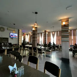 Hayat Restaurant | Best Restaurant in Howrah