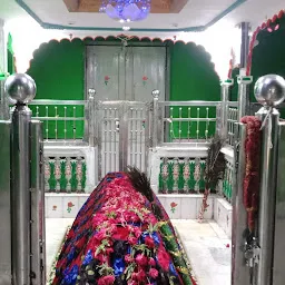 Hazrat Panchpir Sahid Dargah